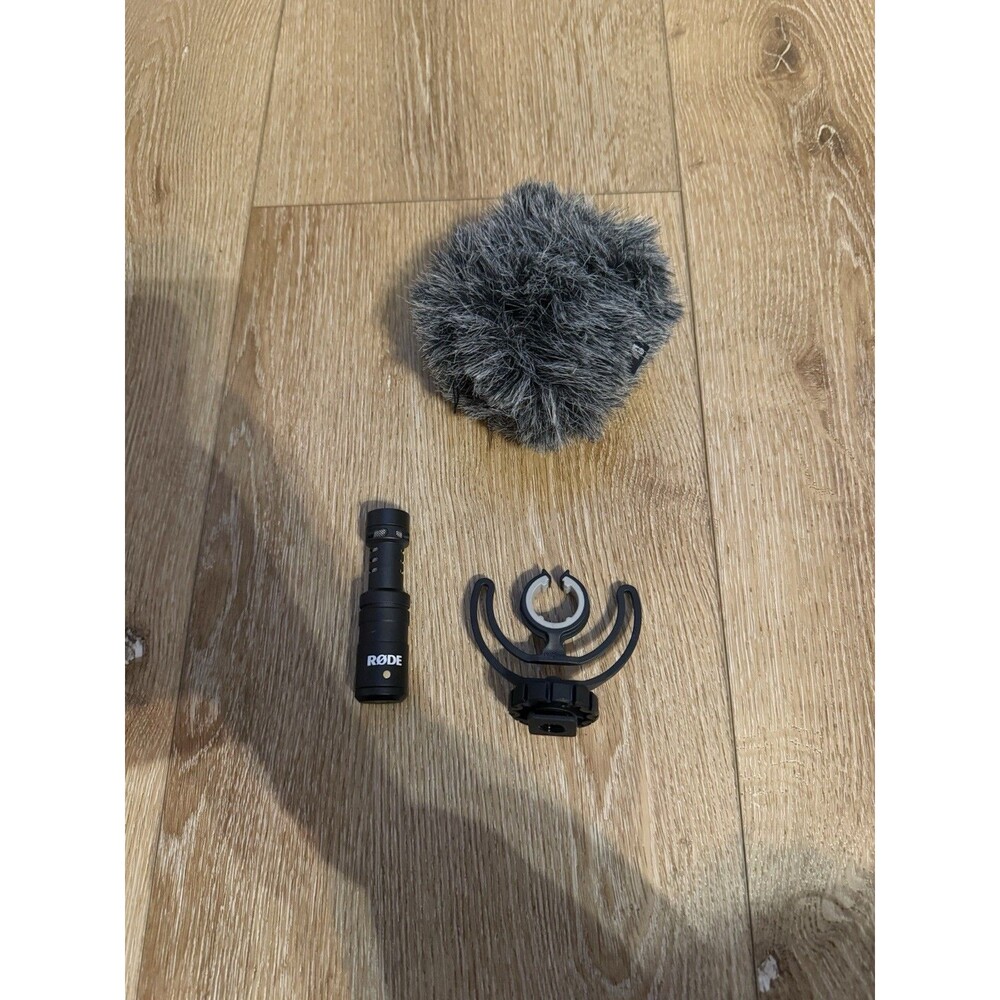 Rode VideoMicro Compact Cardioid Shotgun Mic 3.5mm deluxe windshield